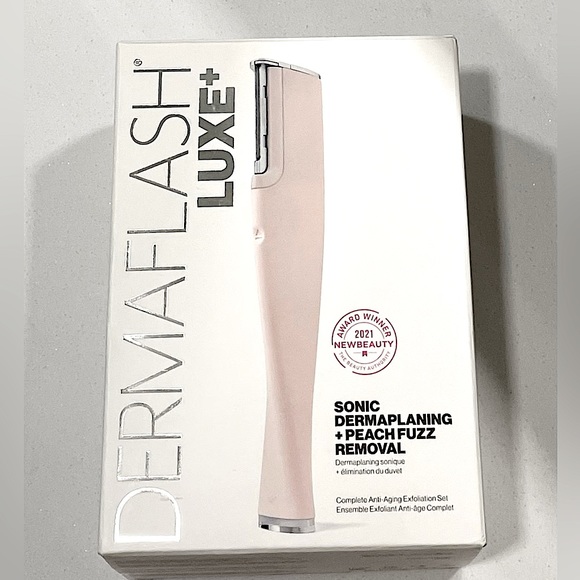 DERMAFLASH Other - DERMAFLASH LUXE+  Sonic Dermaplaning & Peach Fuzz Removal